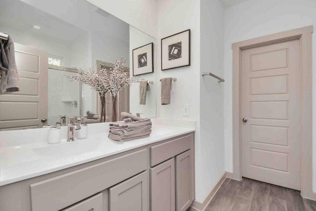 4Bedroom Escape - Near Med Center With Backyard Houston Exterior foto